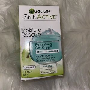 Garnier skin active